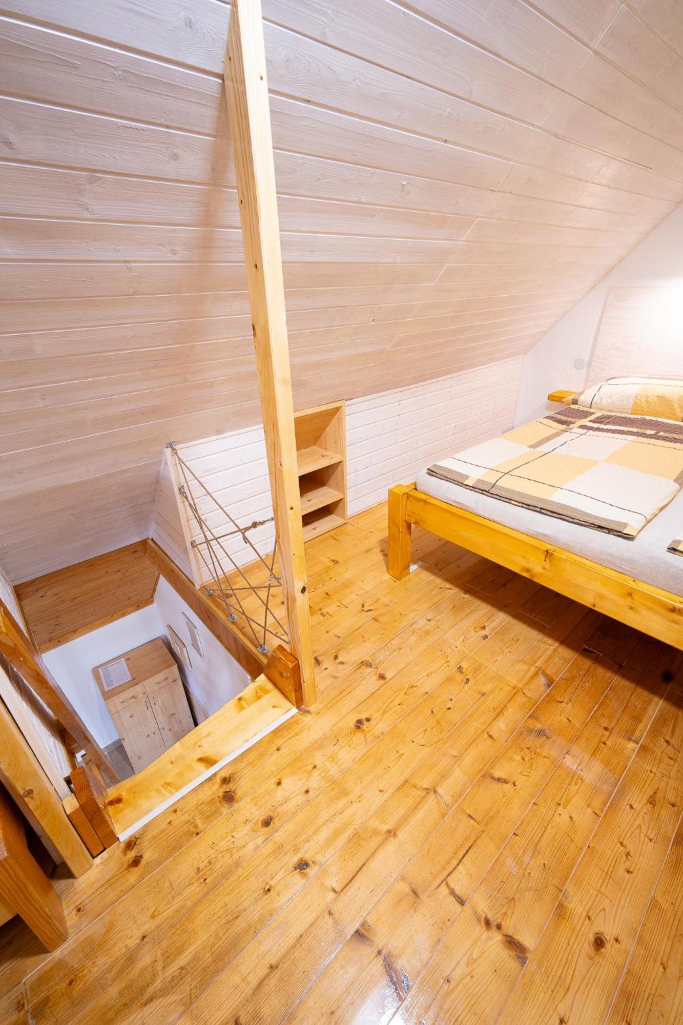 Sklipek Pod Stolovou Horou Apartment *